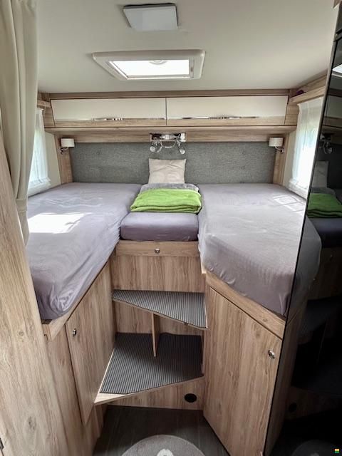 Eura Mobil PT 695 EB