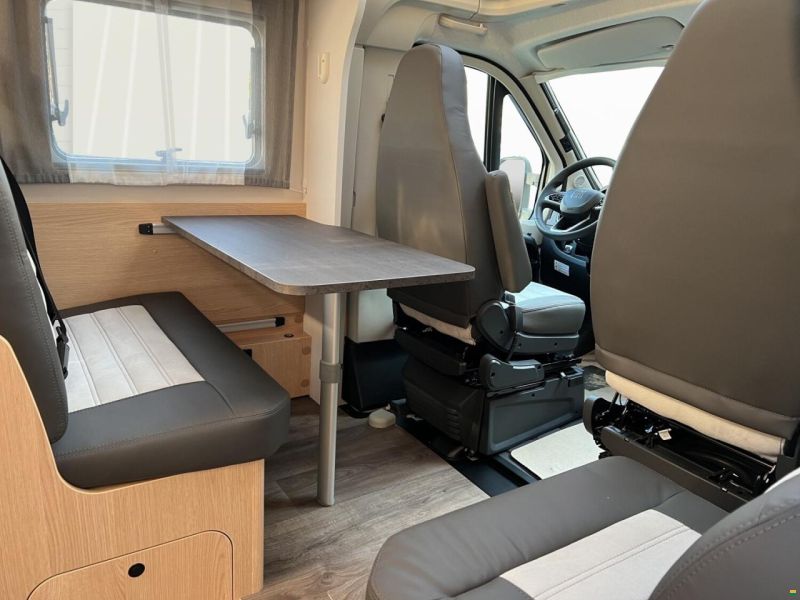 Sunlight Adventure T 66S