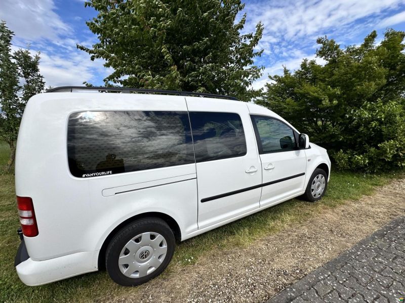 Volkswagen Caddy Maxi Life 2.0 BMT (2015)