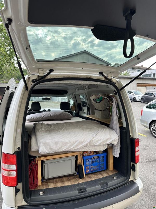 Volkswagen Caddy Maxi Life 2.0 BMT (2015)