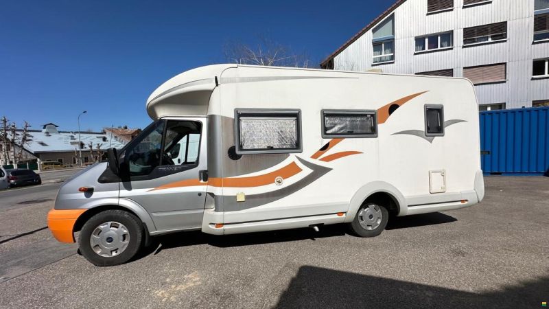 Ford Eura Profila 672 SB