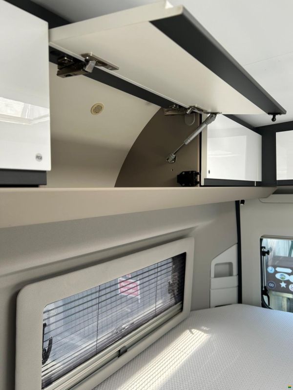 Adria Twin Plus