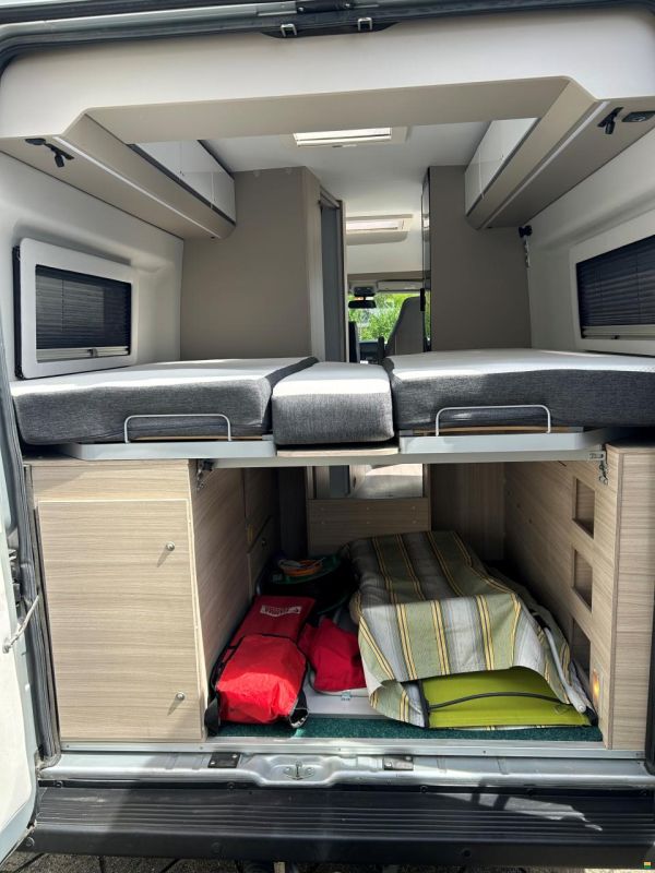 Adria Twin Plus