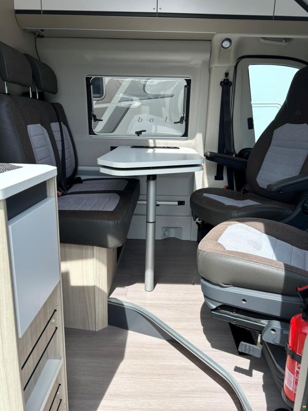 Adria Twin Plus
