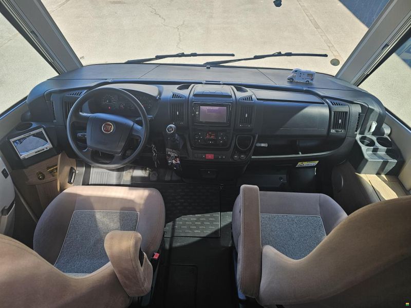 Malibu I 460 ( by Carthago )