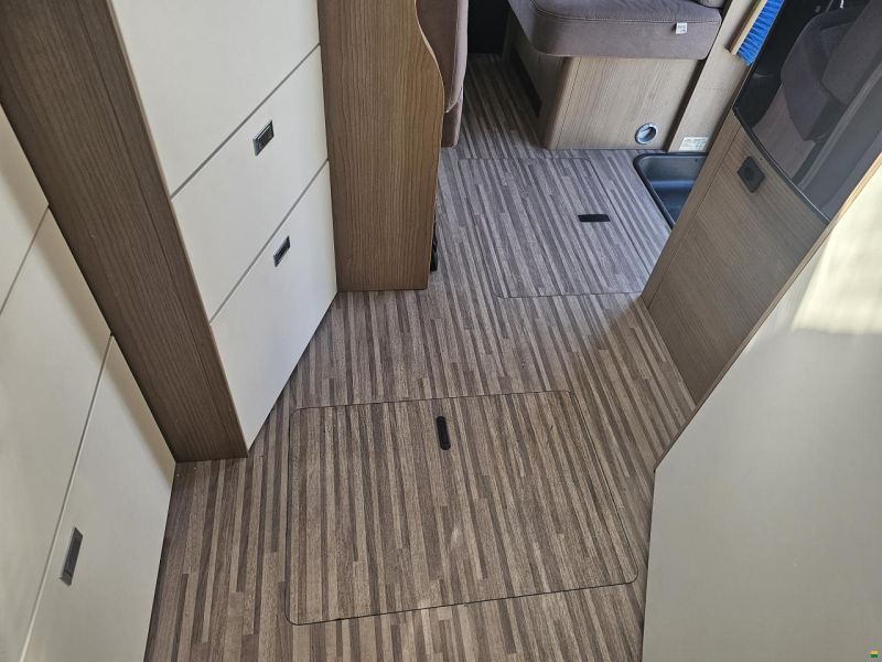 Malibu I 460 ( by Carthago )