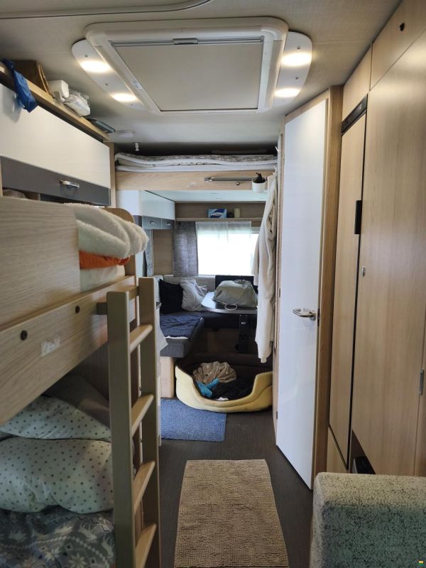 Eriba Living 555 XL