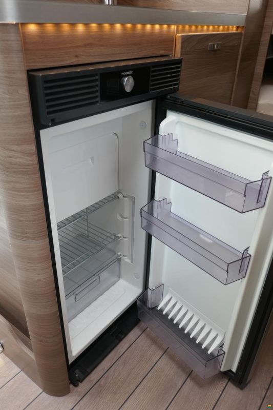 Knaus BoxLife 600 ME mit Aufstelldach