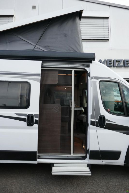 Knaus BoxLife 600 ME mit Aufstelldach