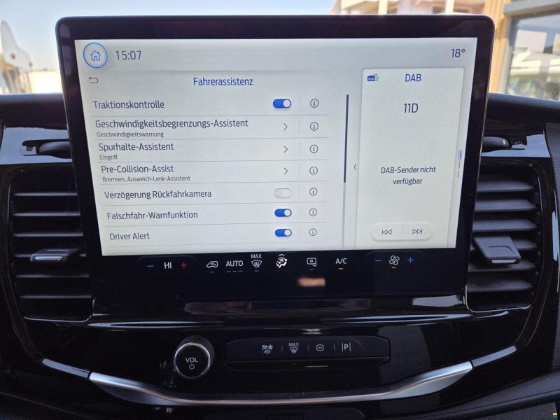 Sunlight Cliff 590 4x4