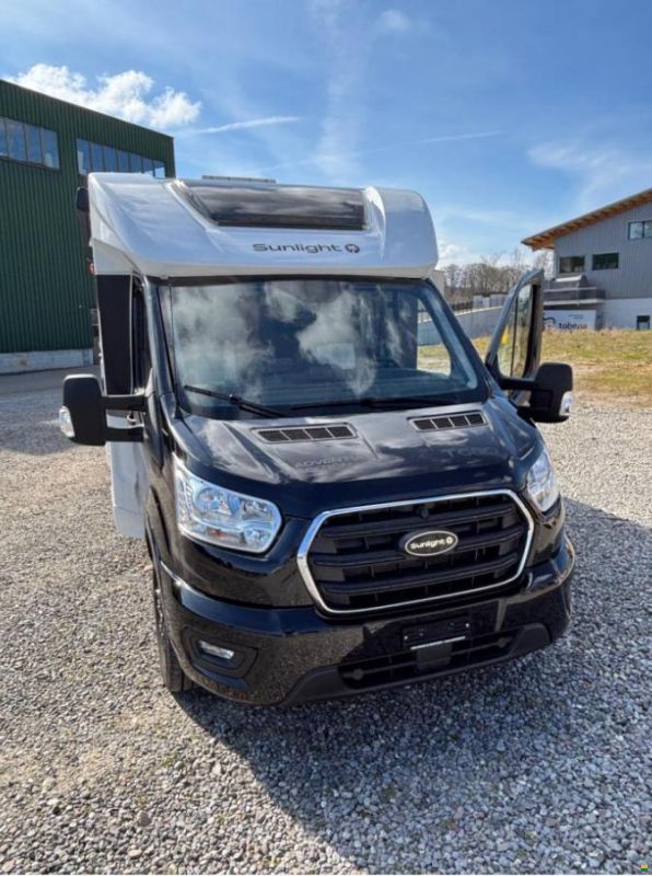 Sunlight Ford T680 Adventure Edition