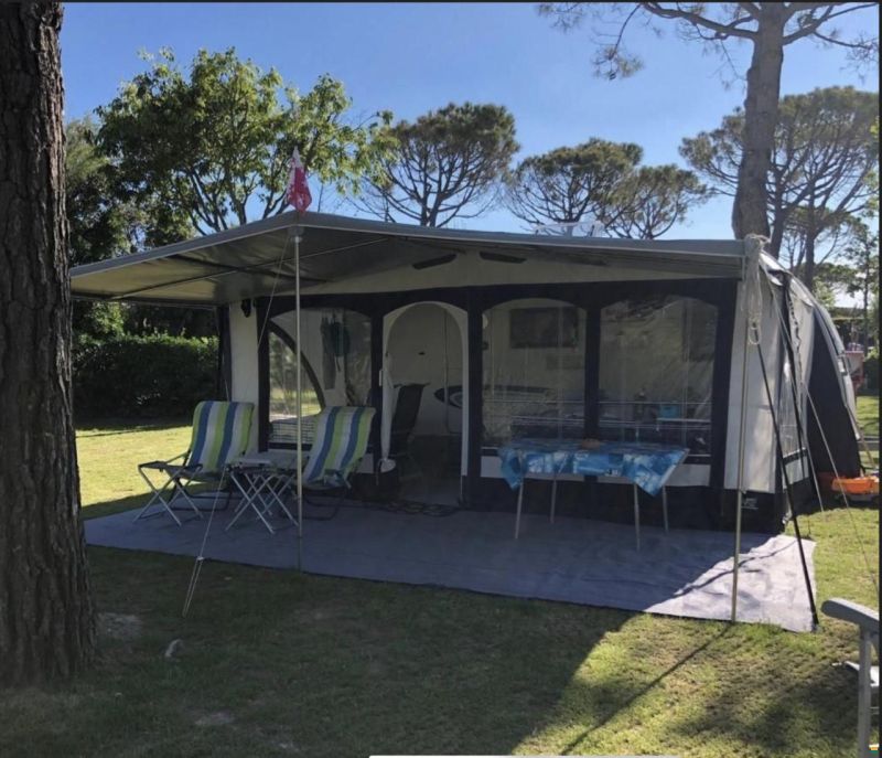 Hobby De Luxe 495 UL