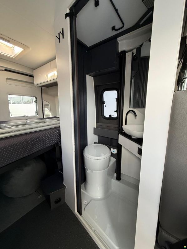 Adria Twin Sports 600 SPB (A) 180 PS