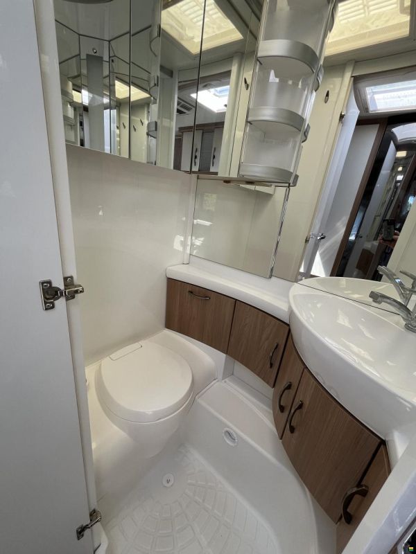Hobby De Luxe 515 UHL