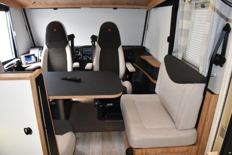 Pilote GALAXY G 740 GJ PRINCE ESSENTIEL MJ150