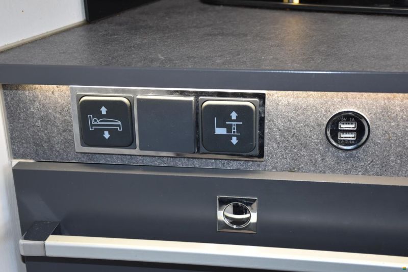 Chausson 650 TITANIUM PREMIUM 2.0 TDCI AUTOMAT