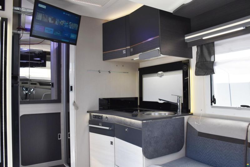 Chausson 650 TITANIUM PREMIUM 2.0 TDCI AUTOMAT