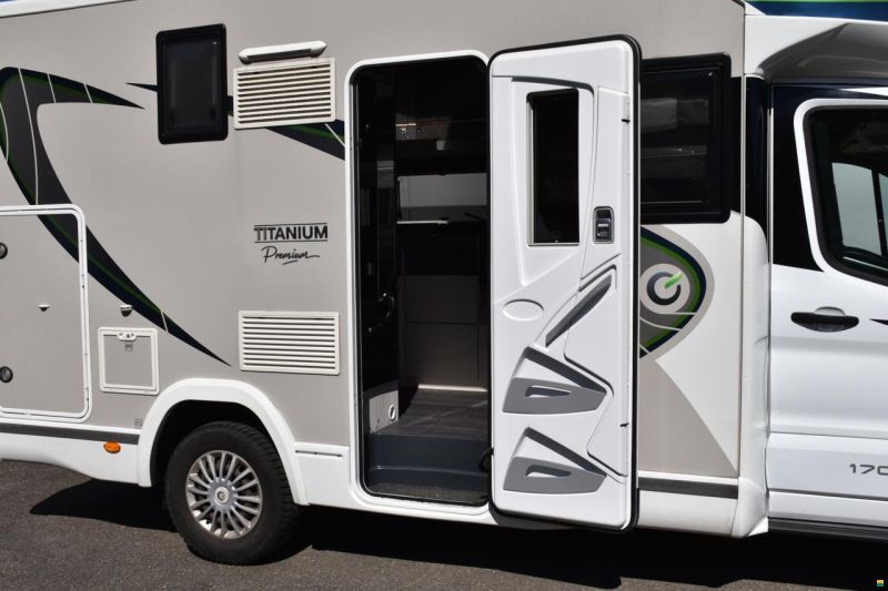 Chausson 650 TITANIUM PREMIUM 2.0 TDCI AUTOMAT
