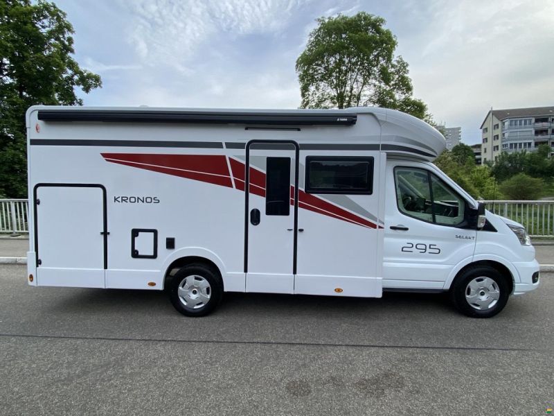 Roller Team Kronos 295 TL, Ford 165PS Automat