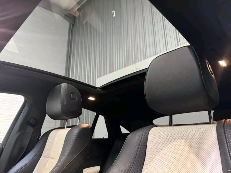 Mercedes Benz