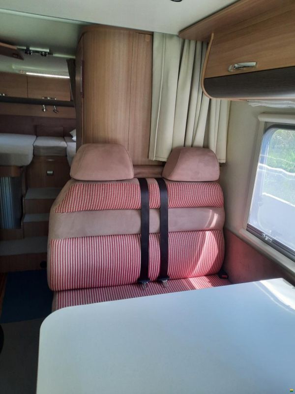 Adria MATRIX AXESS M 680SL