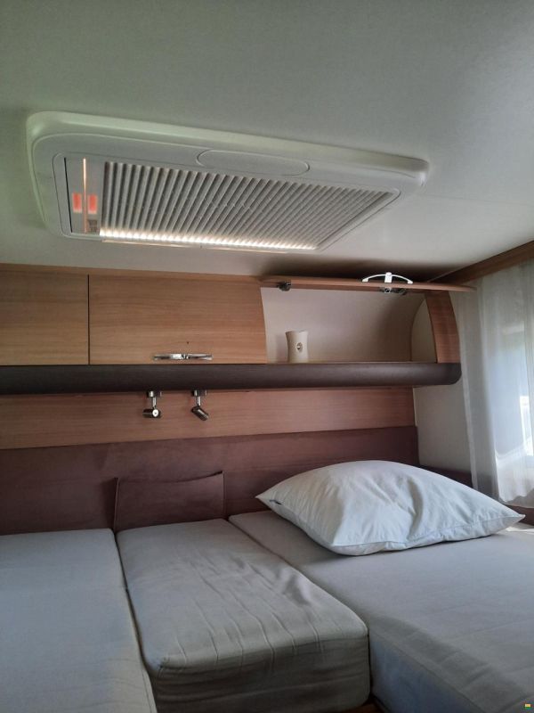 Adria MATRIX AXESS M 680SL