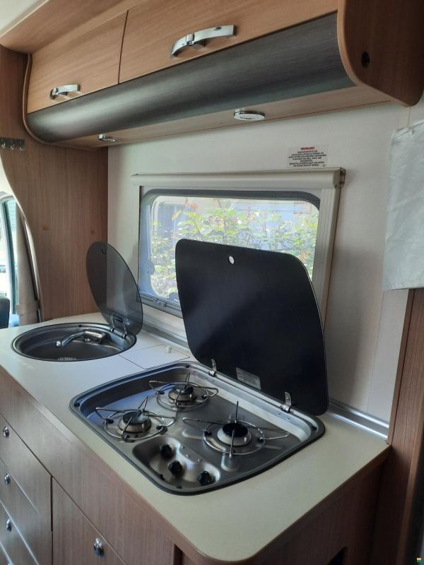 Adria MATRIX AXESS M 680SL
