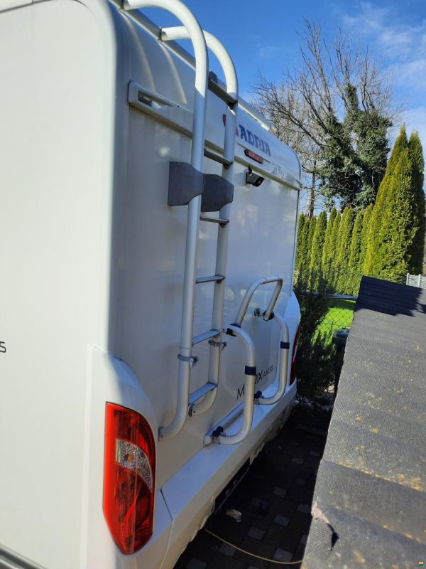 Adria MATRIX AXESS M 680SL