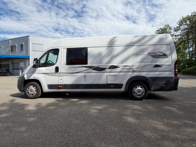 Fiat 2.3JTD 130PS**PILOTE V640 **LÄNGSBETT**
