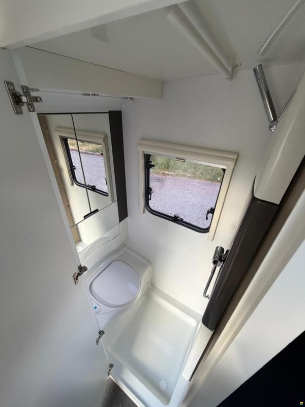 Adria ***ACTIO 391PH*** SEHR GEPLFLEGTER ***