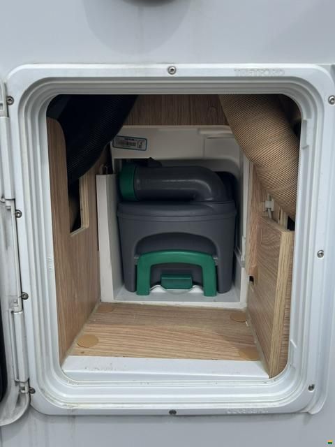 Knaus Sky TI 650 MEG