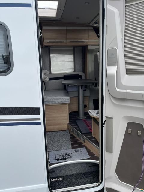 Knaus Sky TI 650 MEG