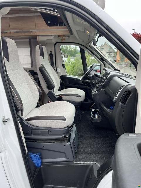 Knaus Sky TI 650 MEG