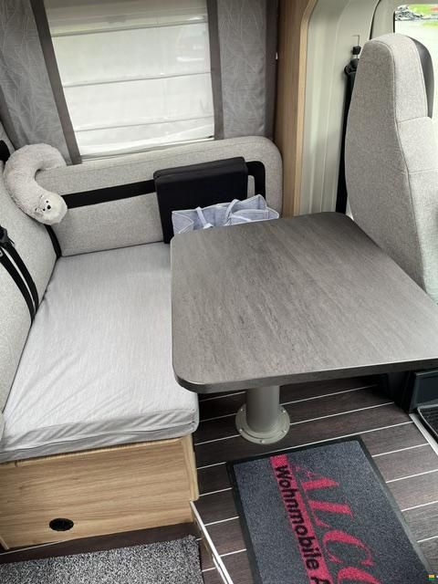Knaus Sky TI 650 MEG