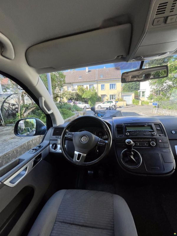 Volkswagen T5 Multivan 2.0 TDI