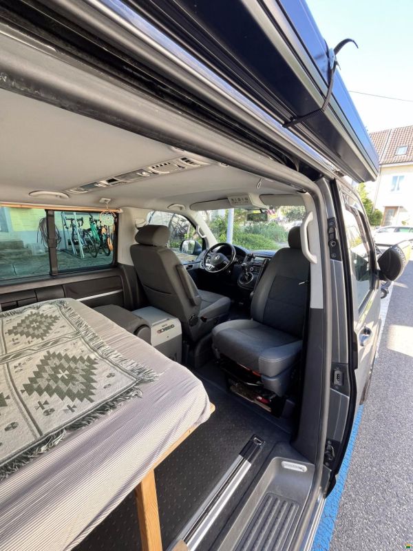 Volkswagen T5 Multivan 2.0 TDI
