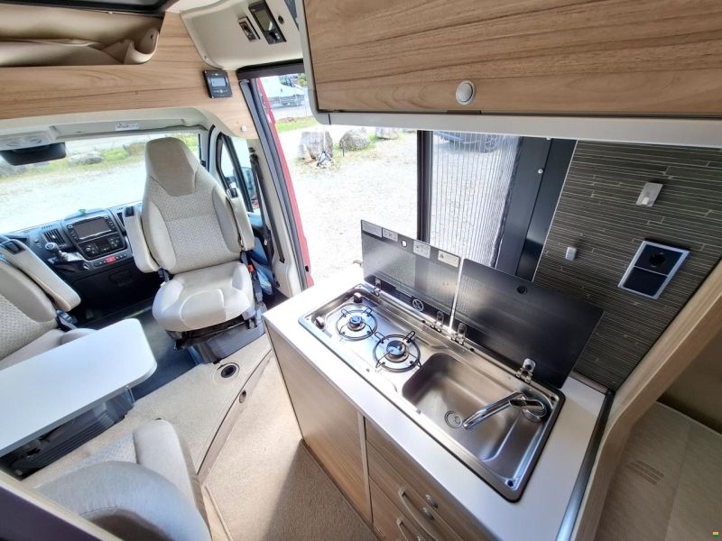 Hymer AYERS ROCK