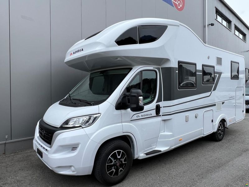Adria Coral XL Axess 660 SL