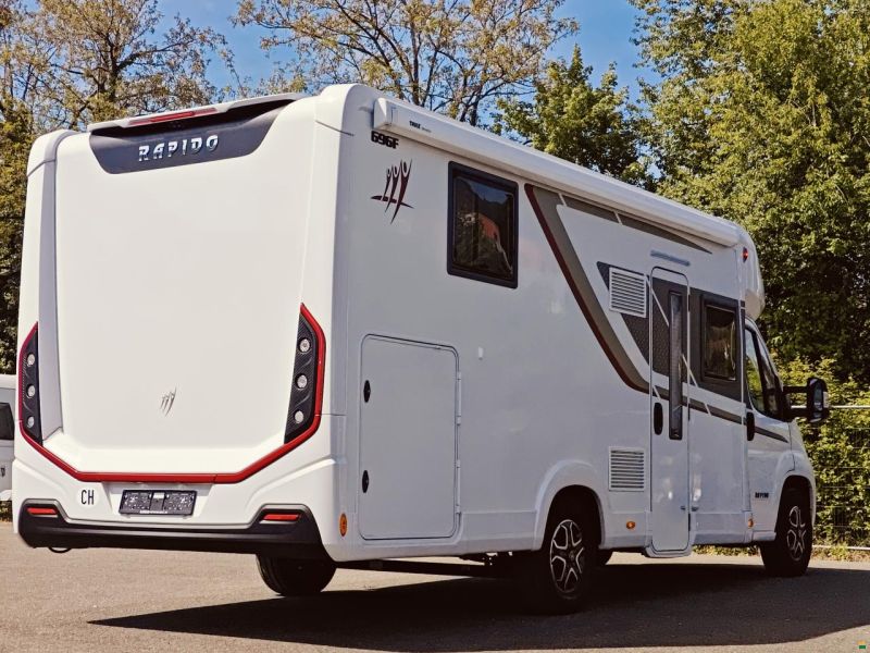 Rapido SERIE 6 696 F Automat