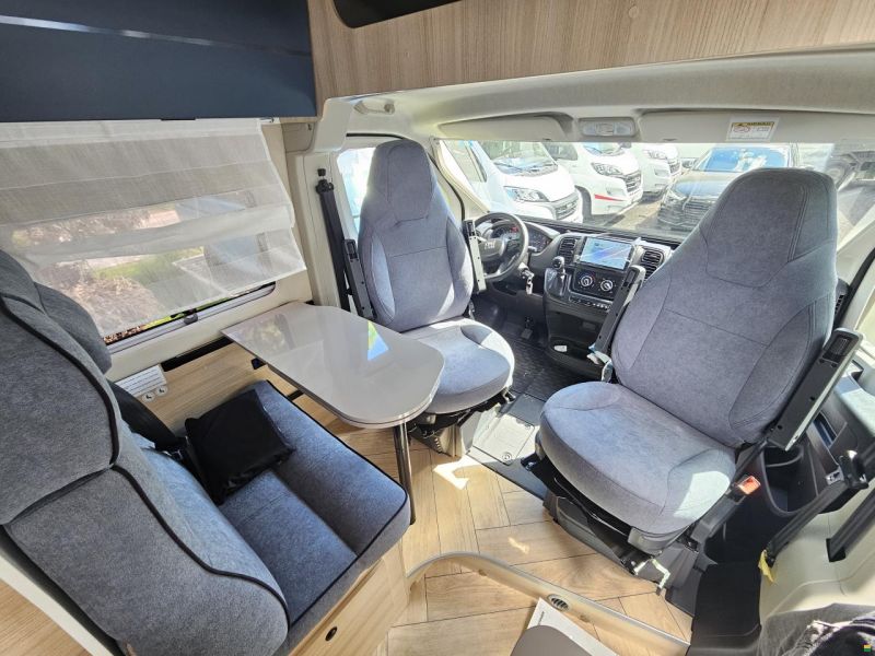 Challenger V114S mit Doppelbett & Schlafdach!
