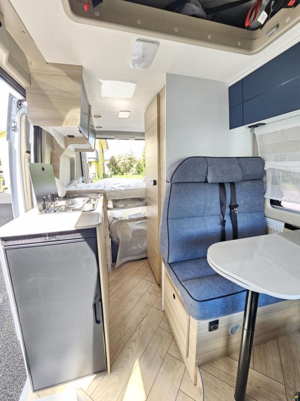 Challenger V114S mit Doppelbett & Schlafdach!