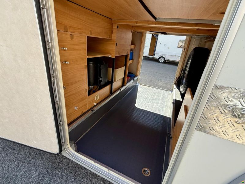 Adria Coral 660SL -Längsbetten -Garage