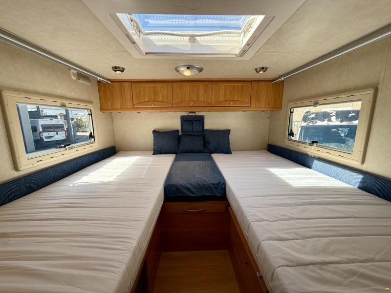 Adria Coral 660SL -Längsbetten -Garage