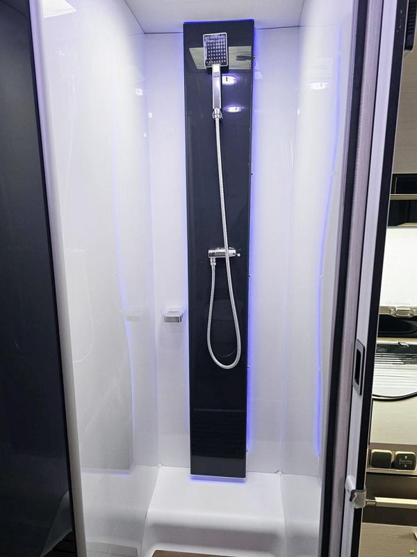 Challenger MAGEO 170 2.0 TDCI AUTOMAT