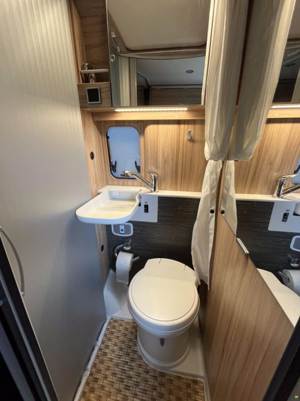 Hymer Yosemite