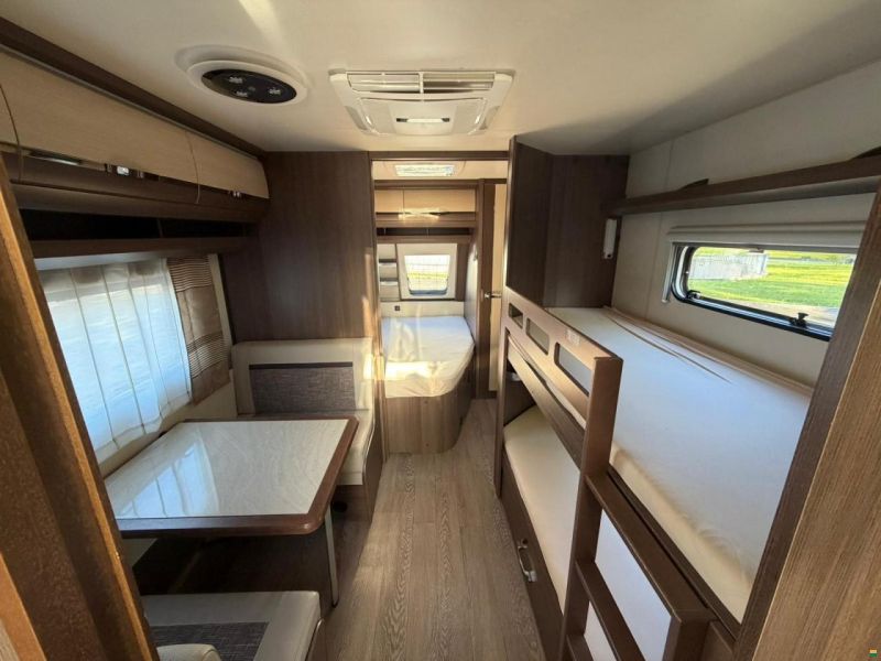 Hobby *PRESTIGE 720 UKFE *** KAJÜTTENBETT***