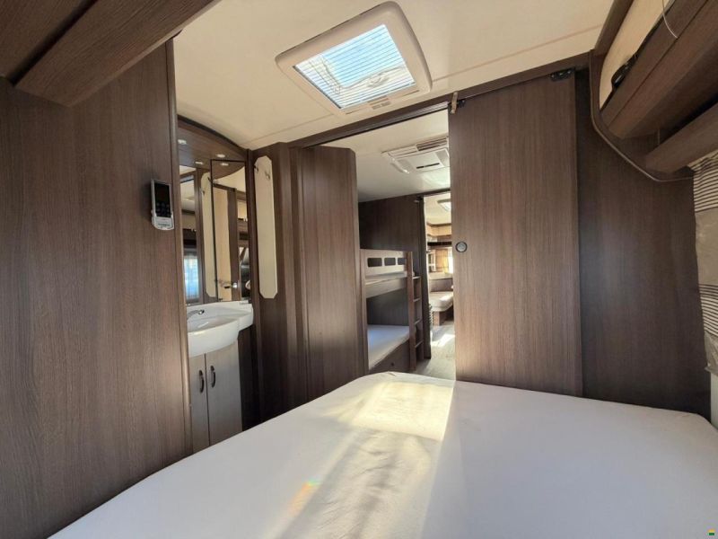 Hobby *PRESTIGE 720 UKFE *** KAJÜTTENBETT***