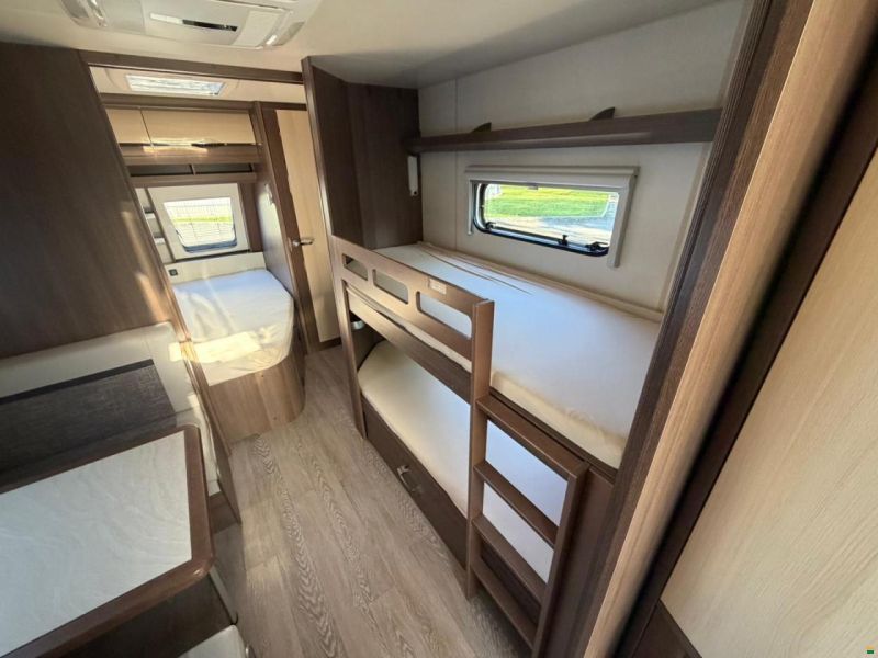 Hobby *PRESTIGE 720 UKFE *** KAJÜTTENBETT***