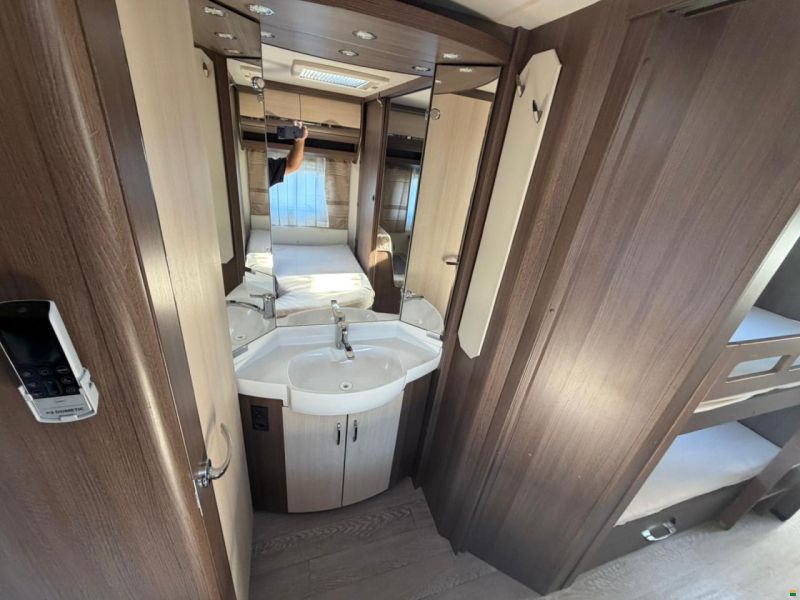 Hobby *PRESTIGE 720 UKFE *** KAJÜTTENBETT***