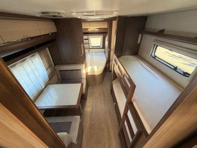 Hobby *PRESTIGE 720 UKFE *** KAJÜTTENBETT***